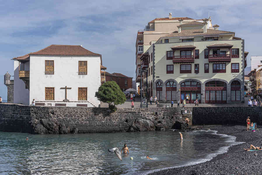 Tenerife 182 - Puerto de la Cruz - playa del Muelle.jpg